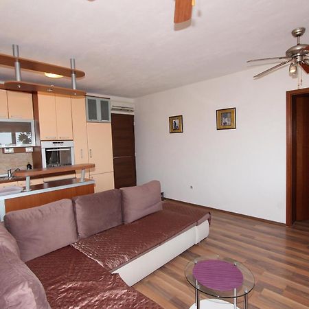 Apartments Horizont ロヴィニ エクステリア 写真